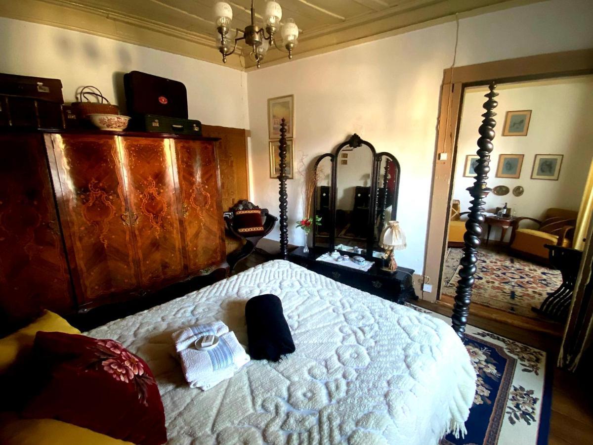 Solar Dos Carvalhos Bed & Breakfast Sernancelhe Oda fotoğraf